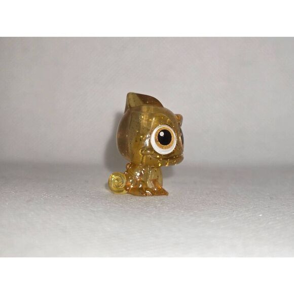 Disney Doorables Series 6 Tangled PASCAL Exclusive Glitter Figurine - Picture 2 of 5